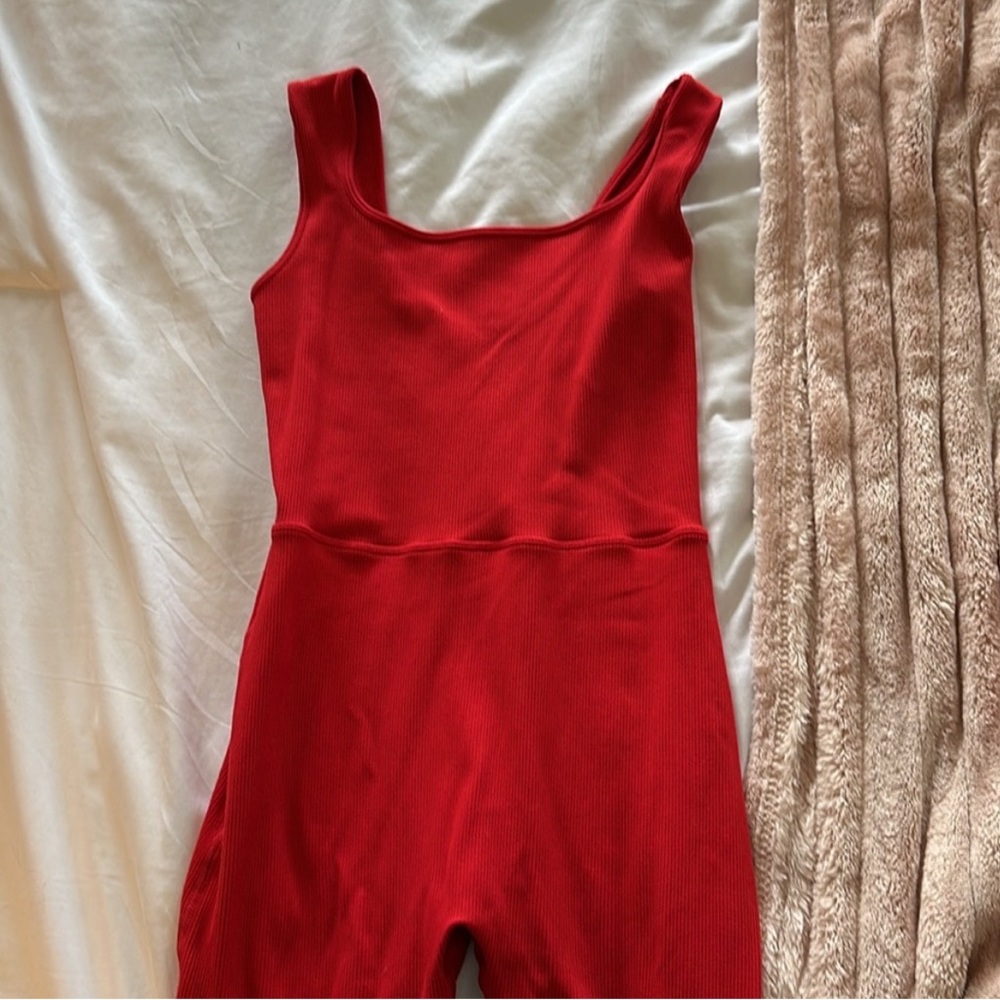 Set Active Onesie In Red - Size Small - image 5